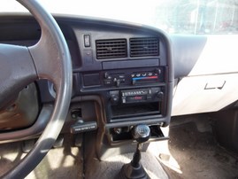 1994 TOYOTA TRUCK GREEN STD CAB 2.4L MT 2WD Z18344